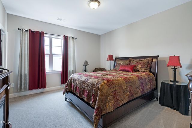 2520 Forge Village Way, Apex, NC 27523