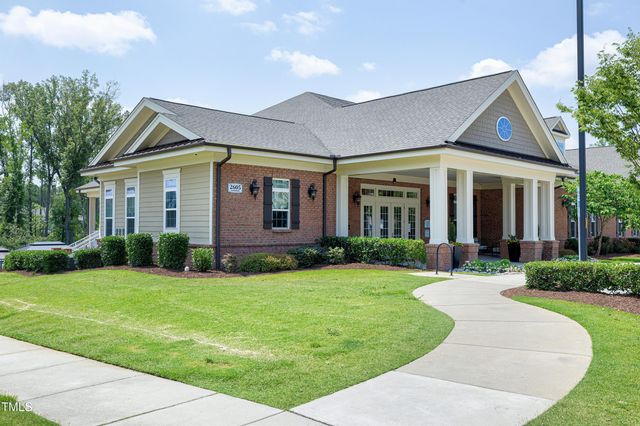 2520 Forge Village Way, Apex, NC 27523