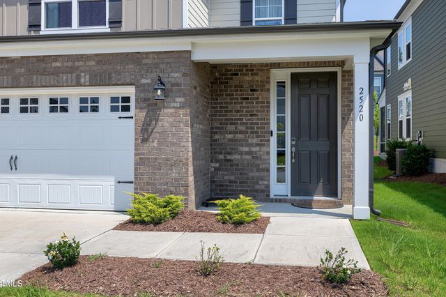 2520 Forge Village Way, Apex, NC 27523