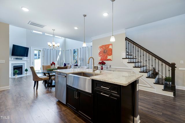 2520 Forge Village Way, Apex, NC 27523