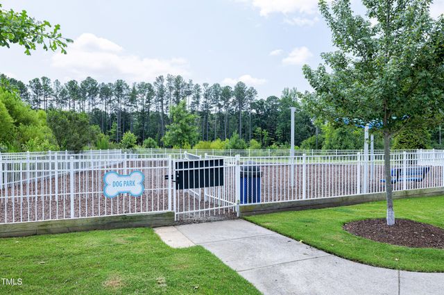 2520 Forge Village Way, Apex, NC 27523