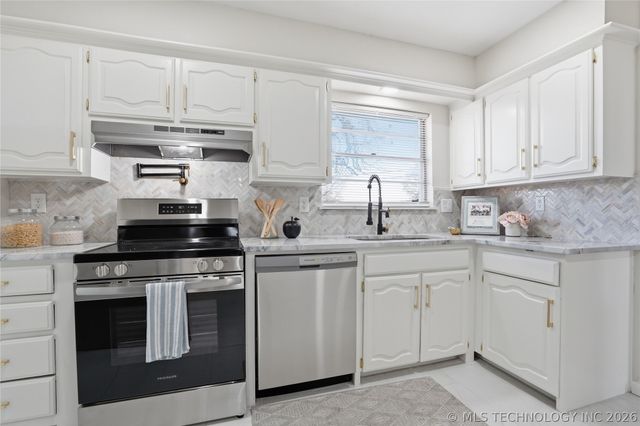 5217 20TH E Street, Tulsa, OK null