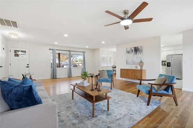 5217 20TH E Street, Tulsa, OK null