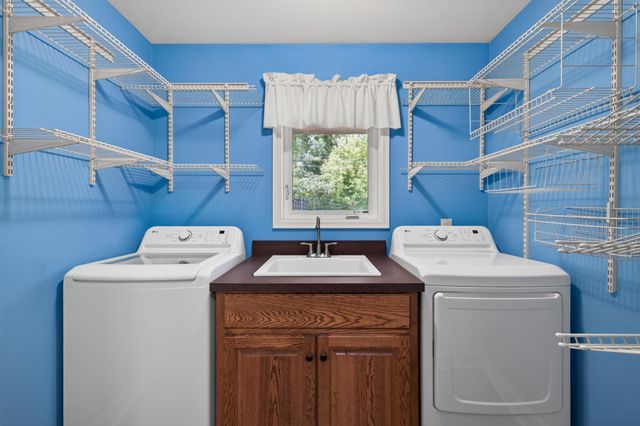 4616 Nord Drive, Bloomington, MN 55437