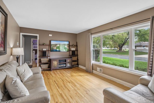 4616 Nord Drive, Bloomington, MN 55437