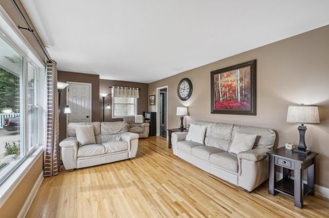 4616 Nord Drive, Bloomington, MN 55437