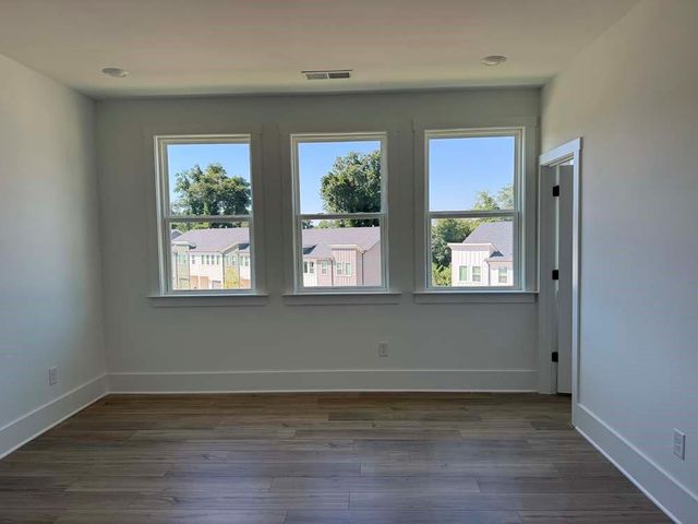 1561 Driggs NW Drive, Atlanta, GA 30318