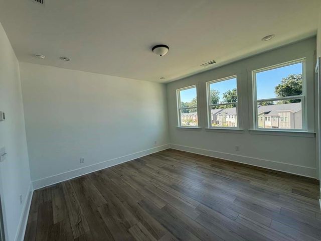 1561 Driggs NW Drive, Atlanta, GA 30318