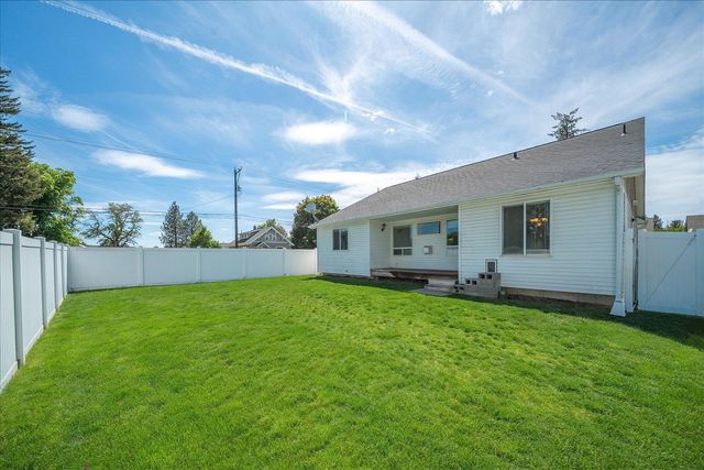 1602 N Tschirley Rd, Spokane Valley, WA 99016