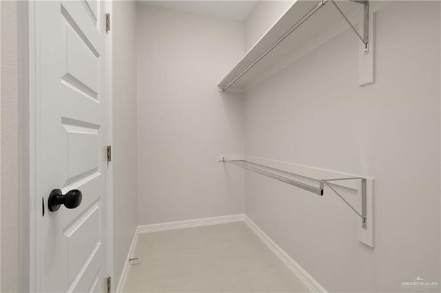 2505 S Hilltop Avenue, Edinburg, TX 78542