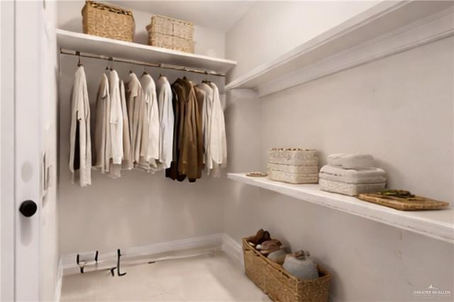 2505 S Hilltop Avenue, Edinburg, TX 78542