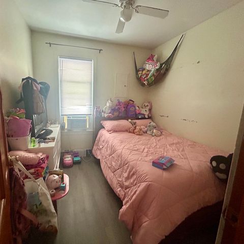 2701 sheridan Avenue, Saginaw, MI 48601