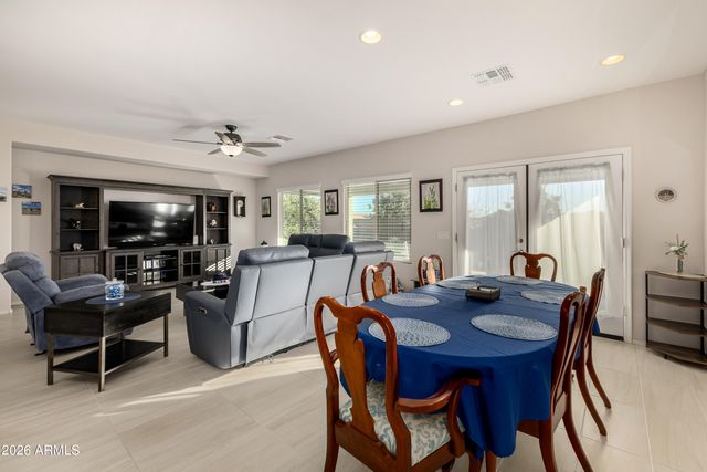 5637 W HERITAGE Way, Florence, AZ 85132