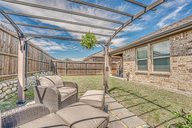 1805 Yale Street, Farmersville, TX 75442