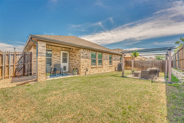 1805 Yale Street, Farmersville, TX 75442