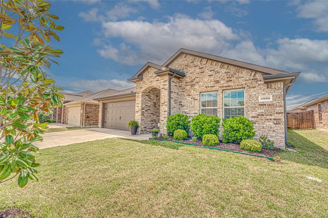 1805 Yale Street, Farmersville, TX 75442