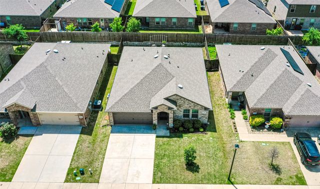 1805 Yale Street, Farmersville, TX 75442