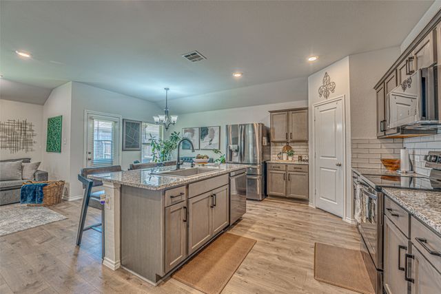 1805 Yale Street, Farmersville, TX 75442