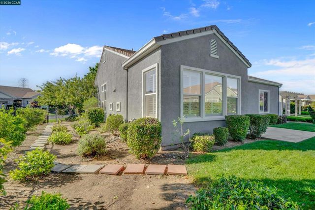 1524 Bismarck Ln, Brentwood, CA 94513