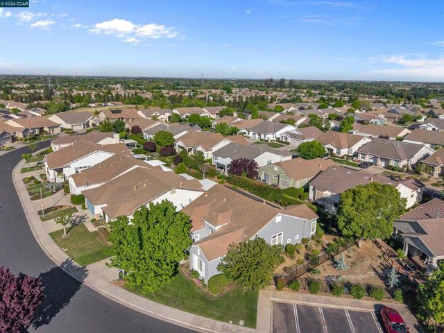 1524 Bismarck Ln, Brentwood, CA 94513