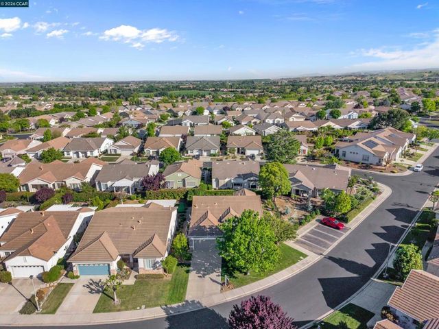 1524 Bismarck Ln, Brentwood, CA 94513