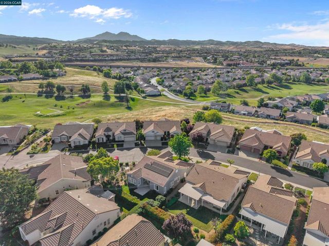 1524 Bismarck Ln, Brentwood, CA 94513