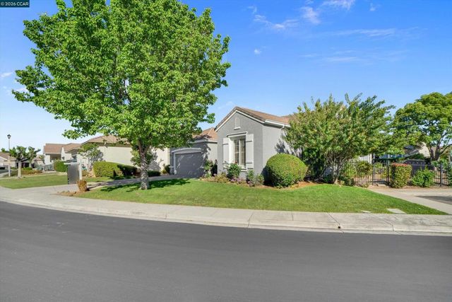 1524 Bismarck Ln, Brentwood, CA 94513