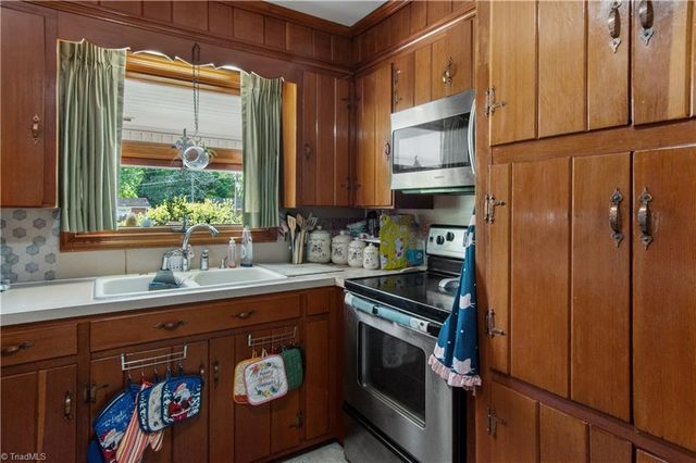 708 Hudson Street, Winston-salem, NC 27105