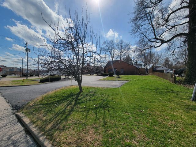 3810 Dixie HWY, Elsmere, KY 41018