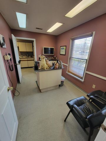 3810 Dixie HWY, Elsmere, KY 41018