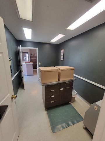 3810 Dixie HWY, Elsmere, KY 41018