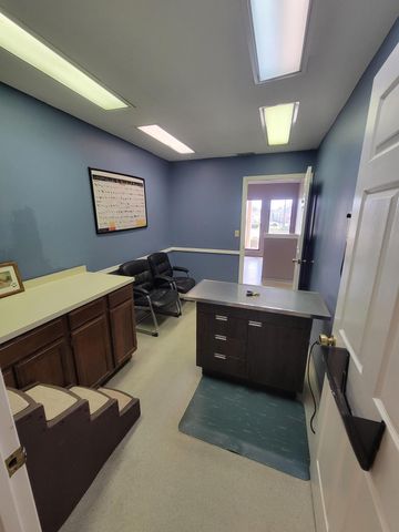 3810 Dixie HWY, Elsmere, KY 41018
