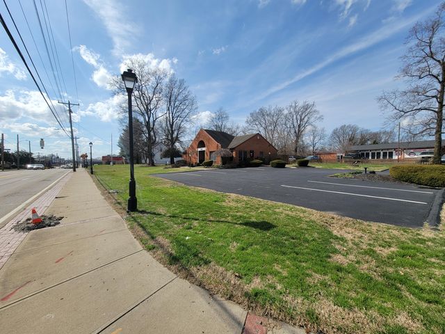 3810 Dixie HWY, Elsmere, KY 41018