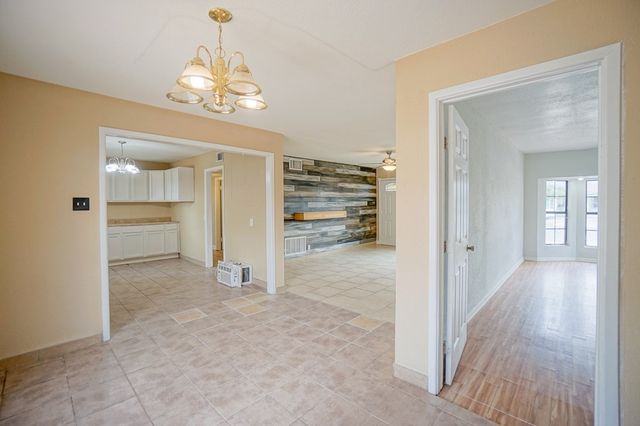 404 W Jax Ave, Midland, TX 79701