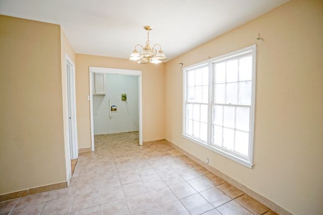 404 W Jax Ave, Midland, TX 79701