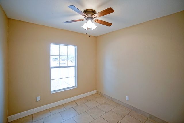 404 W Jax Ave, Midland, TX 79701