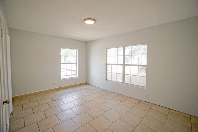 404 W Jax Ave, Midland, TX 79701