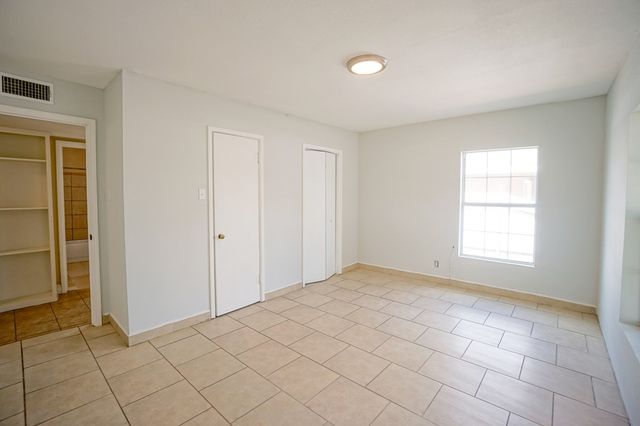 404 W Jax Ave, Midland, TX 79701