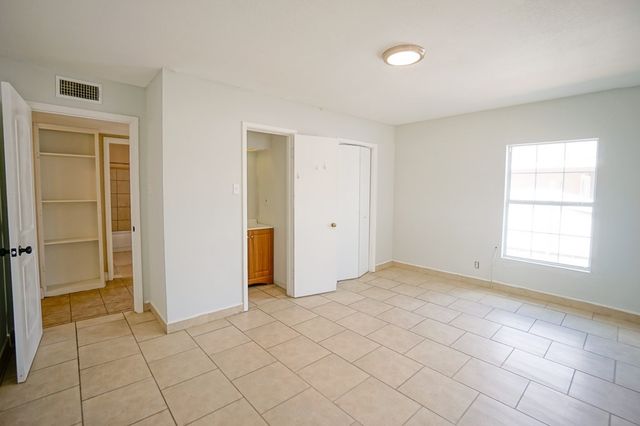 404 W Jax Ave, Midland, TX 79701