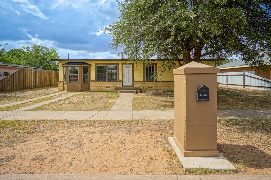 404 W Jax Ave, Midland, TX 79701