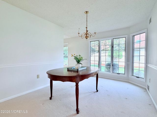 24 Abbey Lane, Marlboro, NJ 07746