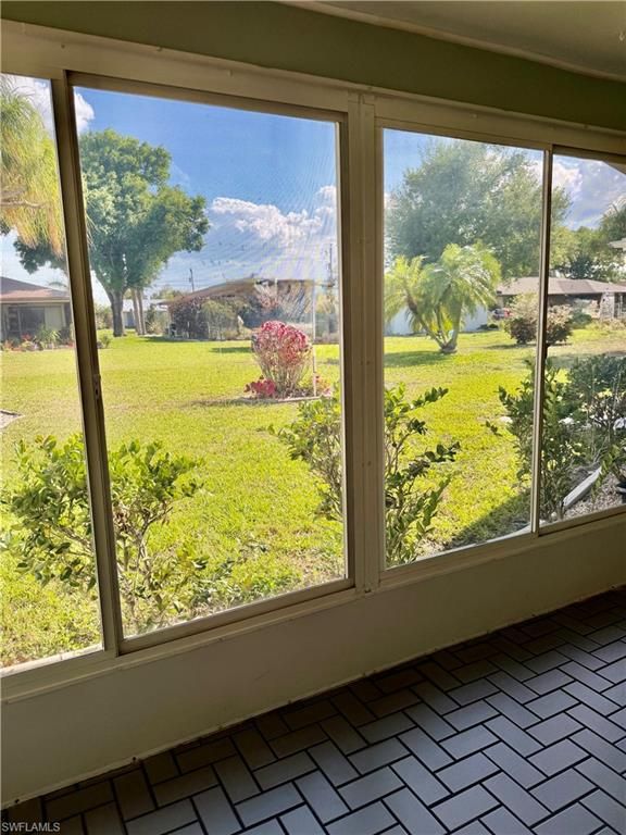 Image 21 of property listing at 2216 SE 3rd ST, Cape Coral, FL 33990