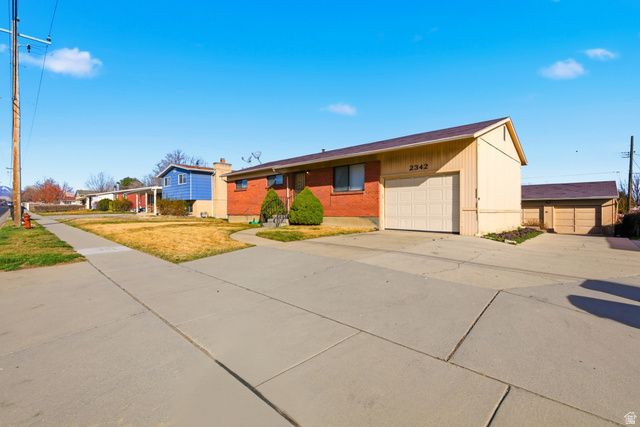 2342 W 6200 S, Taylorsville, UT 84129