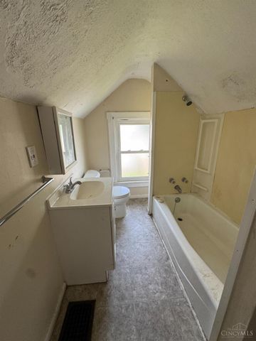 2404 Elmo Avenue, Hamilton, OH 45015