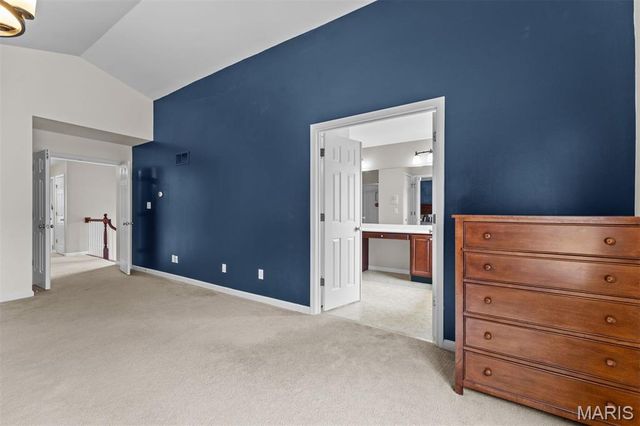 6 Pleasant Valley Drive, Ballwin, MO 63021