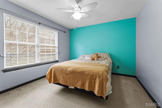 6 Pleasant Valley Drive, Ballwin, MO 63021