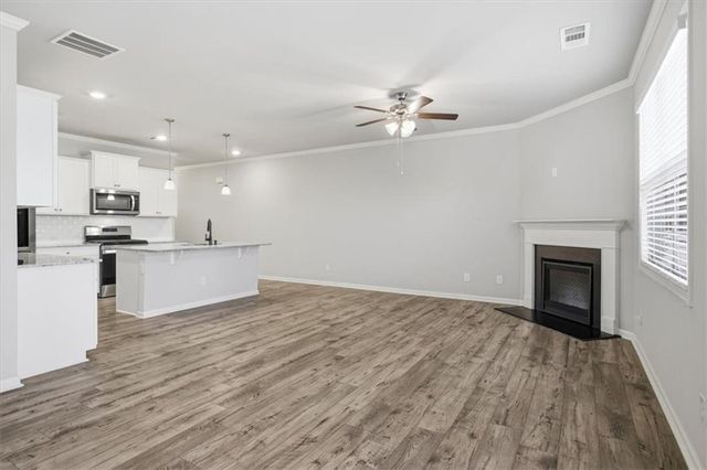 776 Woodstock Grove, Woodstock, GA 30188