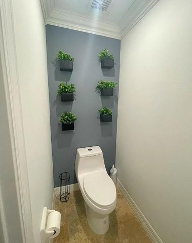 1084 NW 18th Avenue, Boca Raton, FL 33486