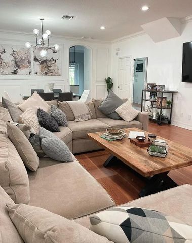 1084 NW 18th Avenue, Boca Raton, FL 33486