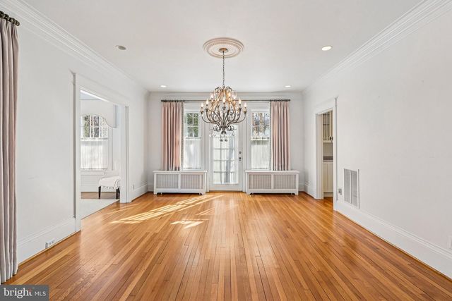 1922 S ARLINGTON RD, Arlington, VA 22202